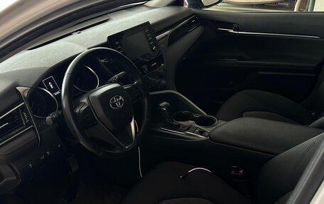 Toyota Camry, 2021 год, 2 500 000 рублей, 7 фотография
