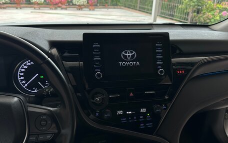 Toyota Camry, 2021 год, 2 500 000 рублей, 11 фотография