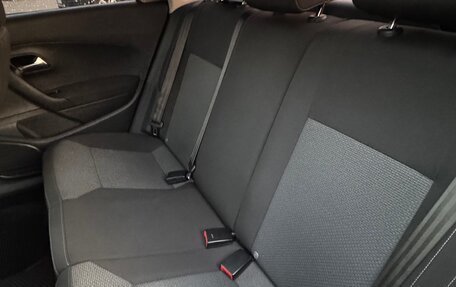 Volkswagen Polo VI (EU Market), 2015 год, 850 000 рублей, 7 фотография