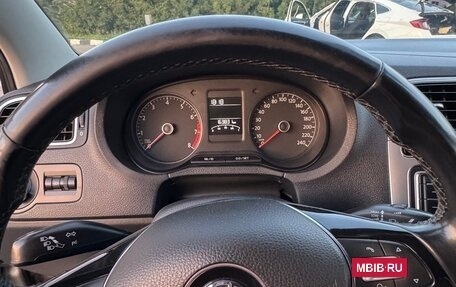Volkswagen Polo VI (EU Market), 2015 год, 850 000 рублей, 8 фотография