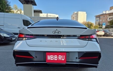 Hyundai Elantra, 2023 год, 1 490 000 рублей, 14 фотография