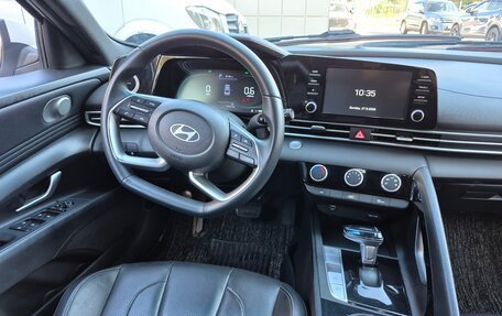 Hyundai Elantra, 2023 год, 1 490 000 рублей, 23 фотография