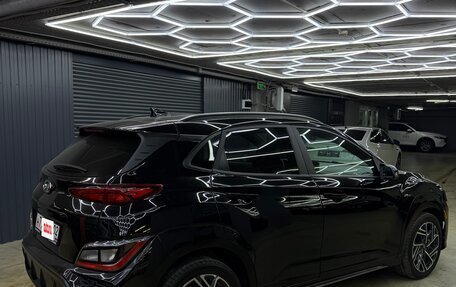 Hyundai Kona I, 2022 год, 2 499 999 рублей, 3 фотография
