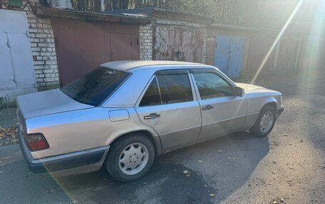 Mercedes-Benz E-Класс, 1994 год, 350 000 рублей, 2 фотография