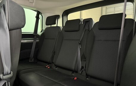Peugeot Traveller I, 2021 год, 3 200 000 рублей, 15 фотография