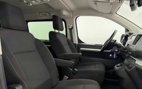 Peugeot Traveller I, 2021 год, 3 200 000 рублей, 18 фотография