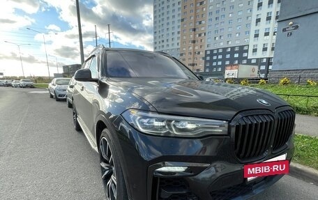 BMW X7, 2020 год, 7 000 000 рублей, 3 фотография