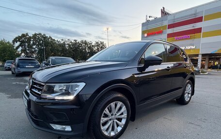 Volkswagen Tiguan II, 2017 год, 1 930 000 рублей, 4 фотография