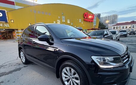 Volkswagen Tiguan II, 2017 год, 1 930 000 рублей, 3 фотография