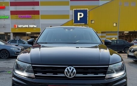 Volkswagen Tiguan II, 2017 год, 1 930 000 рублей, 2 фотография