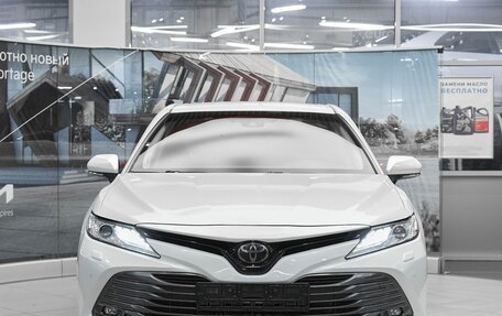 Toyota Camry, 2019 год, 2 399 000 рублей, 2 фотография