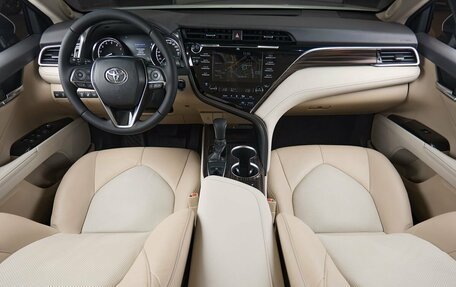 Toyota Camry, 2019 год, 2 399 000 рублей, 8 фотография