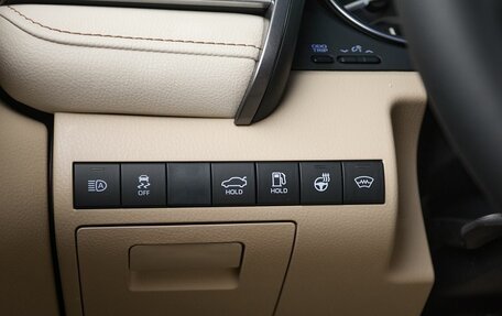 Toyota Camry, 2019 год, 2 399 000 рублей, 15 фотография