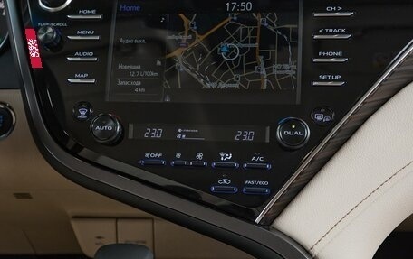 Toyota Camry, 2019 год, 2 399 000 рублей, 18 фотография