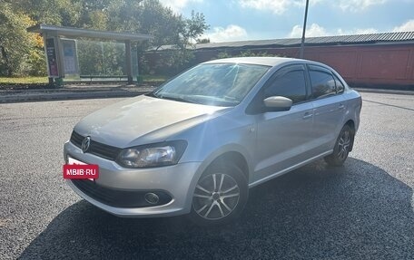 Volkswagen Polo VI (EU Market), 2011 год, 469 000 рублей, 2 фотография