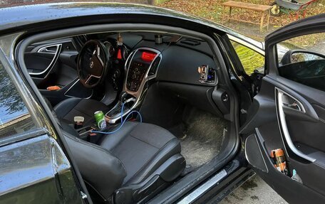 Opel Astra J, 2013 год, 650 000 рублей, 2 фотография