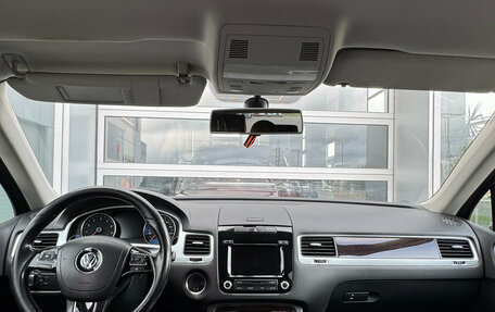 Volkswagen Touareg III, 2012 год, 1 100 000 рублей, 16 фотография