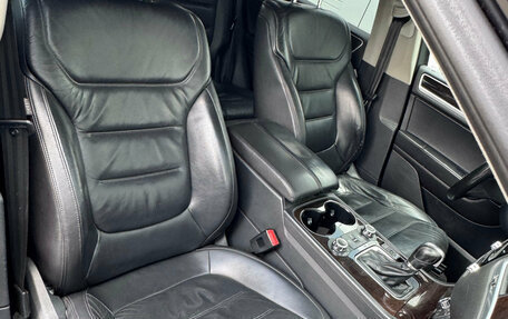 Volkswagen Touareg III, 2012 год, 1 100 000 рублей, 22 фотография