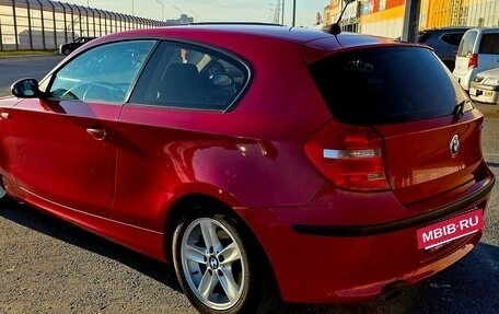 BMW 1 серия, 2008 год, 525 000 рублей, 2 фотография