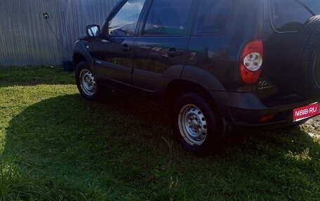 Chevrolet Niva I рестайлинг, 2011 год, 470 000 рублей, 1 фотография