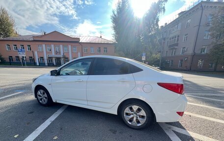 Hyundai Solaris II рестайлинг, 2016 год, 880 000 рублей, 2 фотография