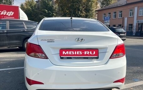 Hyundai Solaris II рестайлинг, 2016 год, 880 000 рублей, 3 фотография