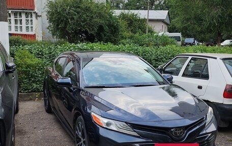 Toyota Camry, 2017 год, 2 500 000 рублей, 2 фотография