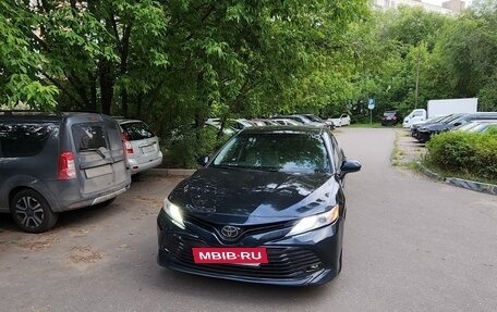 Toyota Camry, 2017 год, 2 500 000 рублей, 8 фотография