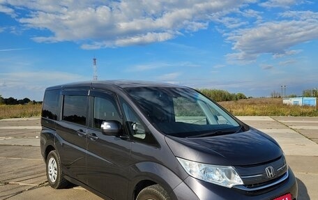 Honda Stepwgn IV, 2018 год, 1 950 000 рублей, 4 фотография