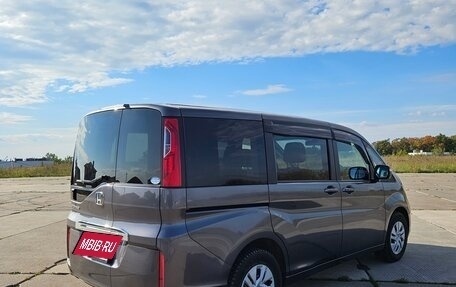 Honda Stepwgn IV, 2018 год, 1 950 000 рублей, 6 фотография