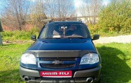 Chevrolet Niva I рестайлинг, 2011 год, 470 000 рублей, 3 фотография