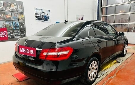 Mercedes-Benz E-Класс, 2011 год, 3 250 000 рублей, 7 фотография
