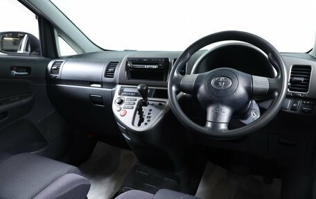Toyota Wish II, 2003 год, 799 000 рублей, 8 фотография