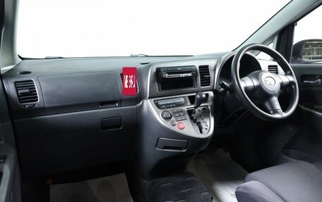 Toyota Wish II, 2003 год, 799 000 рублей, 10 фотография