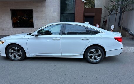 Honda Accord IX рестайлинг, 2020 год, 2 100 000 рублей, 10 фотография