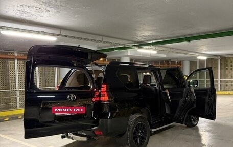 Toyota Land Cruiser Prado 150 рестайлинг 2, 2021 год, 6 950 000 рублей, 11 фотография