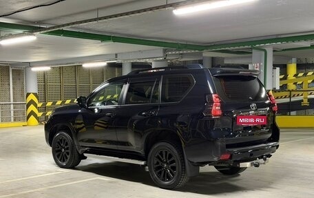 Toyota Land Cruiser Prado 150 рестайлинг 2, 2021 год, 6 950 000 рублей, 29 фотография