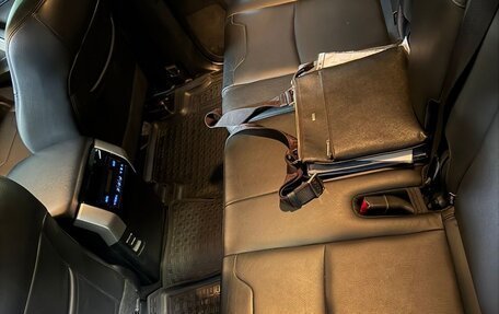 Toyota Land Cruiser Prado 150 рестайлинг 2, 2021 год, 6 950 000 рублей, 39 фотография