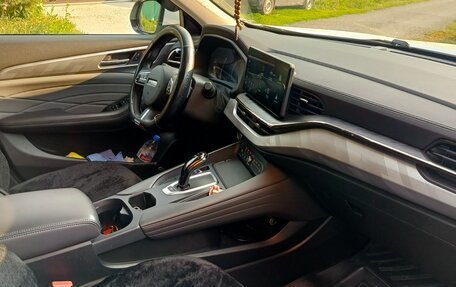 Haval F7x I, 2022 год, 2 100 000 рублей, 7 фотография