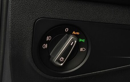 Volkswagen Tiguan II, 2019 год, 2 537 000 рублей, 8 фотография