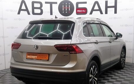 Volkswagen Tiguan II, 2019 год, 2 537 000 рублей, 3 фотография