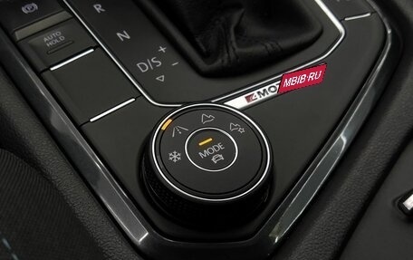 Volkswagen Tiguan II, 2019 год, 2 537 000 рублей, 14 фотография