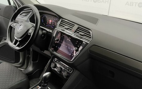 Volkswagen Tiguan II, 2019 год, 2 537 000 рублей, 20 фотография