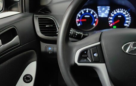 Hyundai Solaris II рестайлинг, 2012 год, 668 000 рублей, 17 фотография