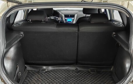 Hyundai Solaris II рестайлинг, 2012 год, 668 000 рублей, 24 фотография