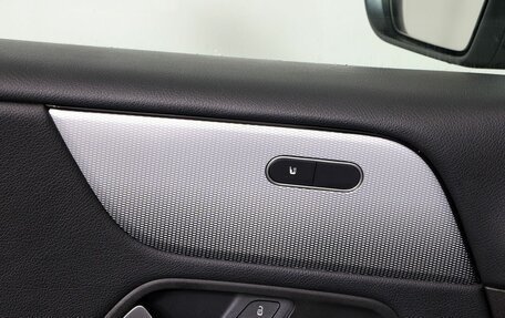 Mercedes-Benz GLB, 2020 год, 3 820 000 рублей, 24 фотография