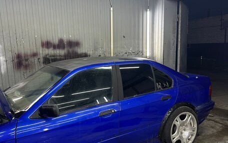 BMW 3 серия, 1993 год, 240 000 рублей, 12 фотография