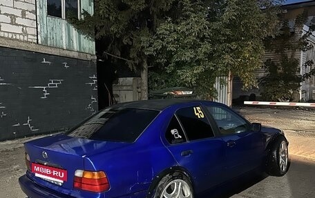 BMW 3 серия, 1993 год, 240 000 рублей, 4 фотография