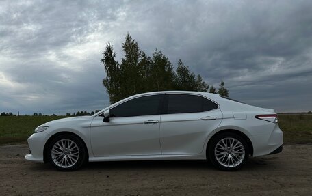 Toyota Camry, 2019 год, 3 400 000 рублей, 8 фотография