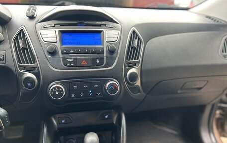 Hyundai ix35 I рестайлинг, 2014 год, 1 500 000 рублей, 4 фотография